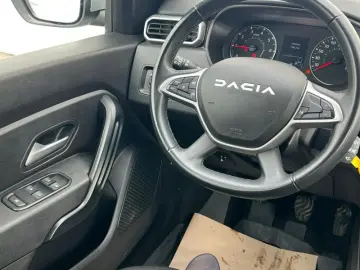 DACIA DUSTER 1.3 TCe 150CP Comfort VU 4WD