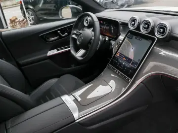 MERCEDES-BENZ GLC 200 4M Cp AMG-Sport Pano AHK 360 Memo