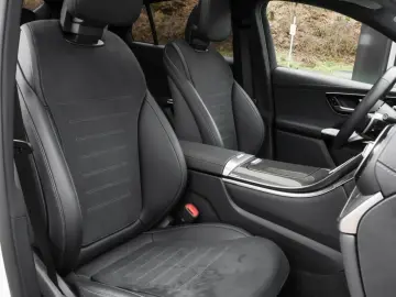 MERCEDES-BENZ GLC 200 4M Cp AMG-Sport Pano AHK 360 Memo