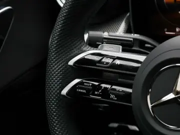 MERCEDES-BENZ GLC 200 4M Cp AMG-Sport Pano AHK 360 Memo