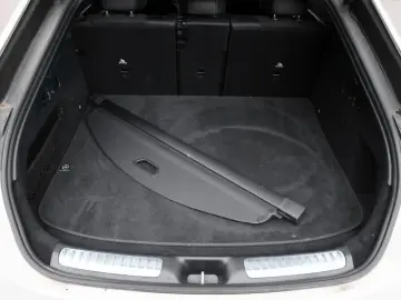 MERCEDES-BENZ GLC 200 4M Cp AMG-Sport Pano AHK 360 Memo