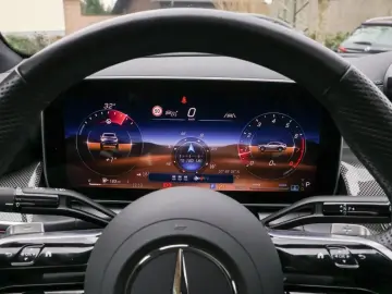 MERCEDES-BENZ GLC 200 4M Cp AMG-Sport Pano AHK 360 Memo