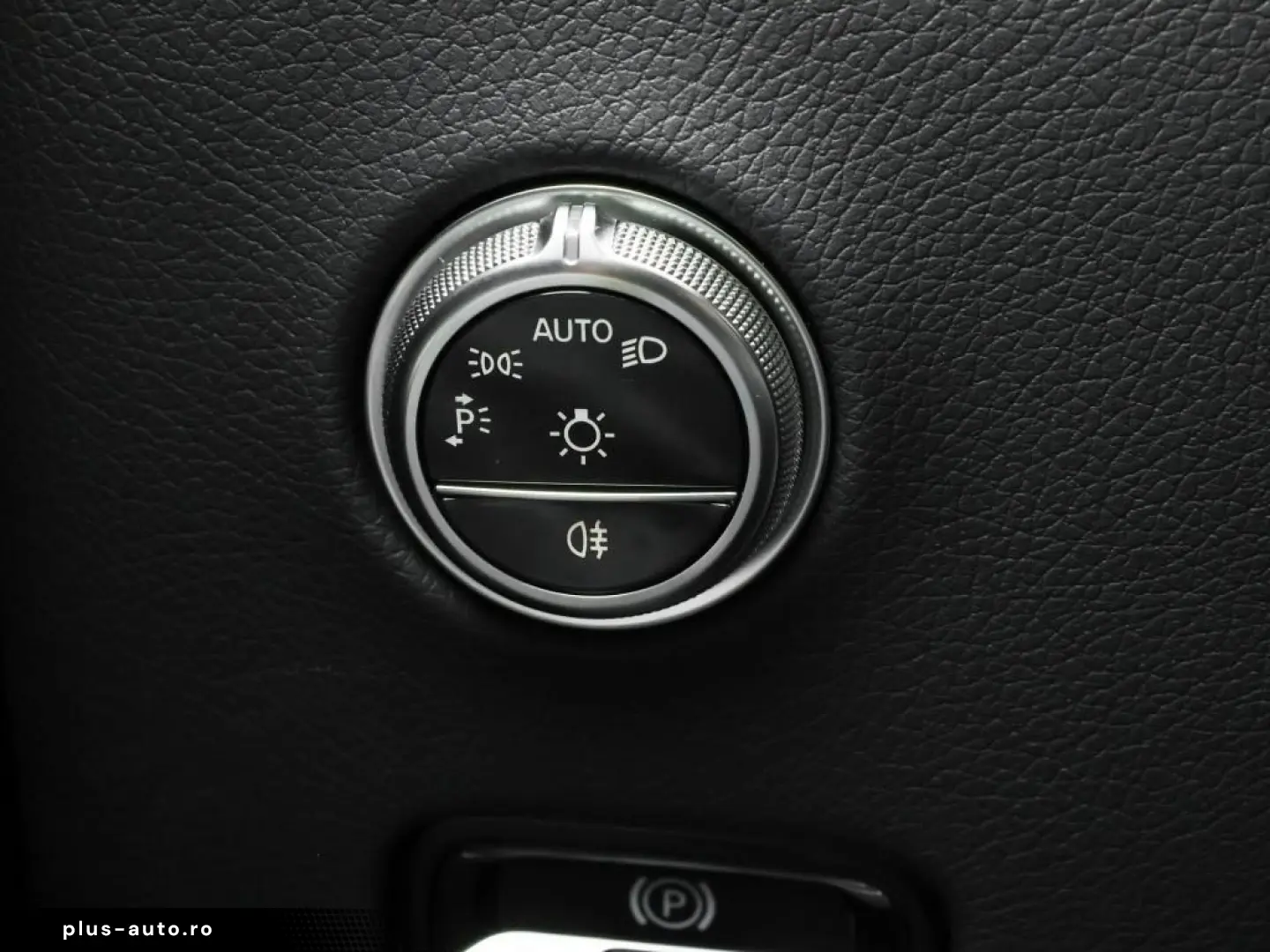 MERCEDES-BENZ GLC 200 4M Cp AMG-Sport Pano AHK 360 Memo