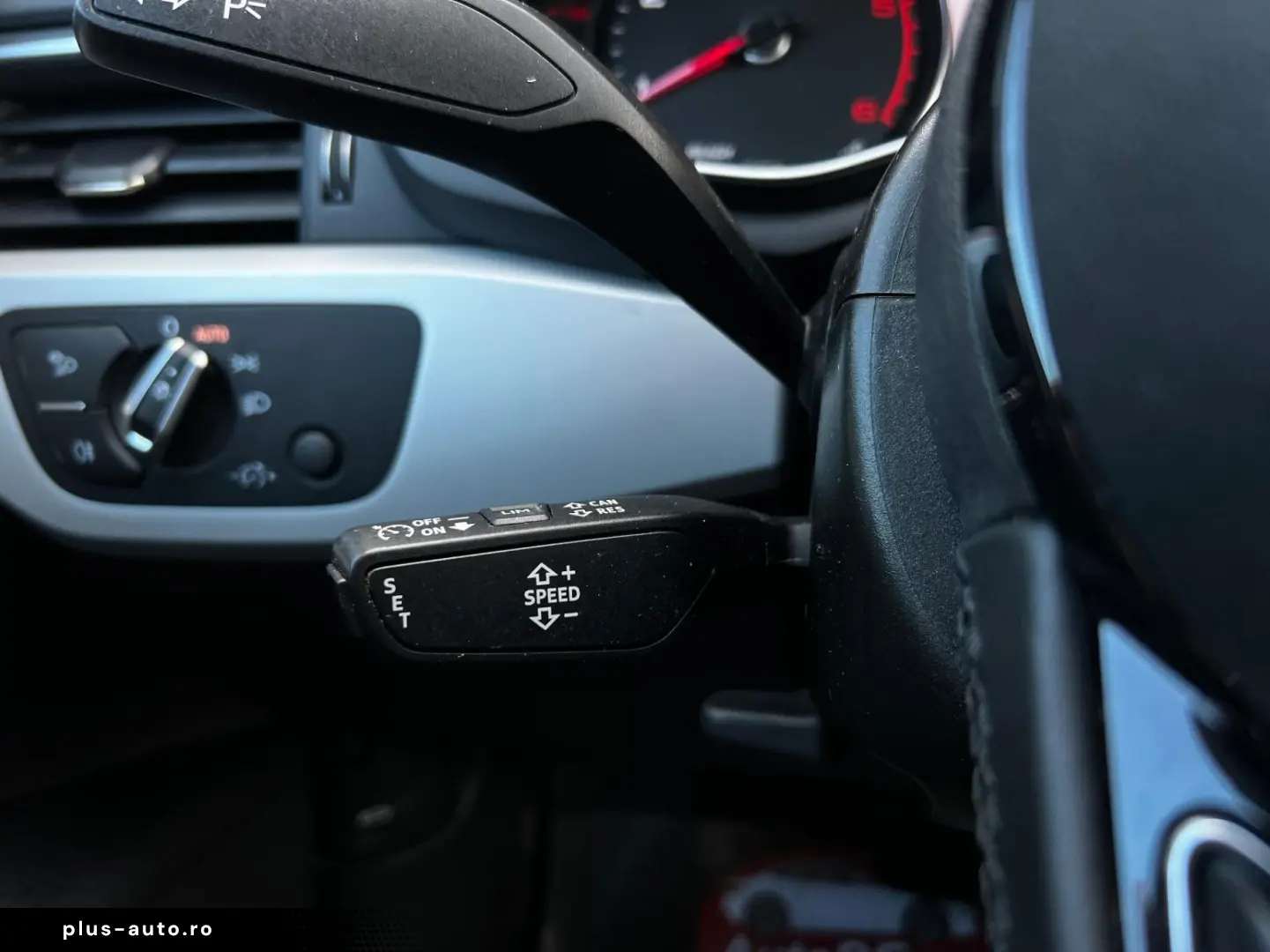 Audi A4-Allroad Gen-B9-2016