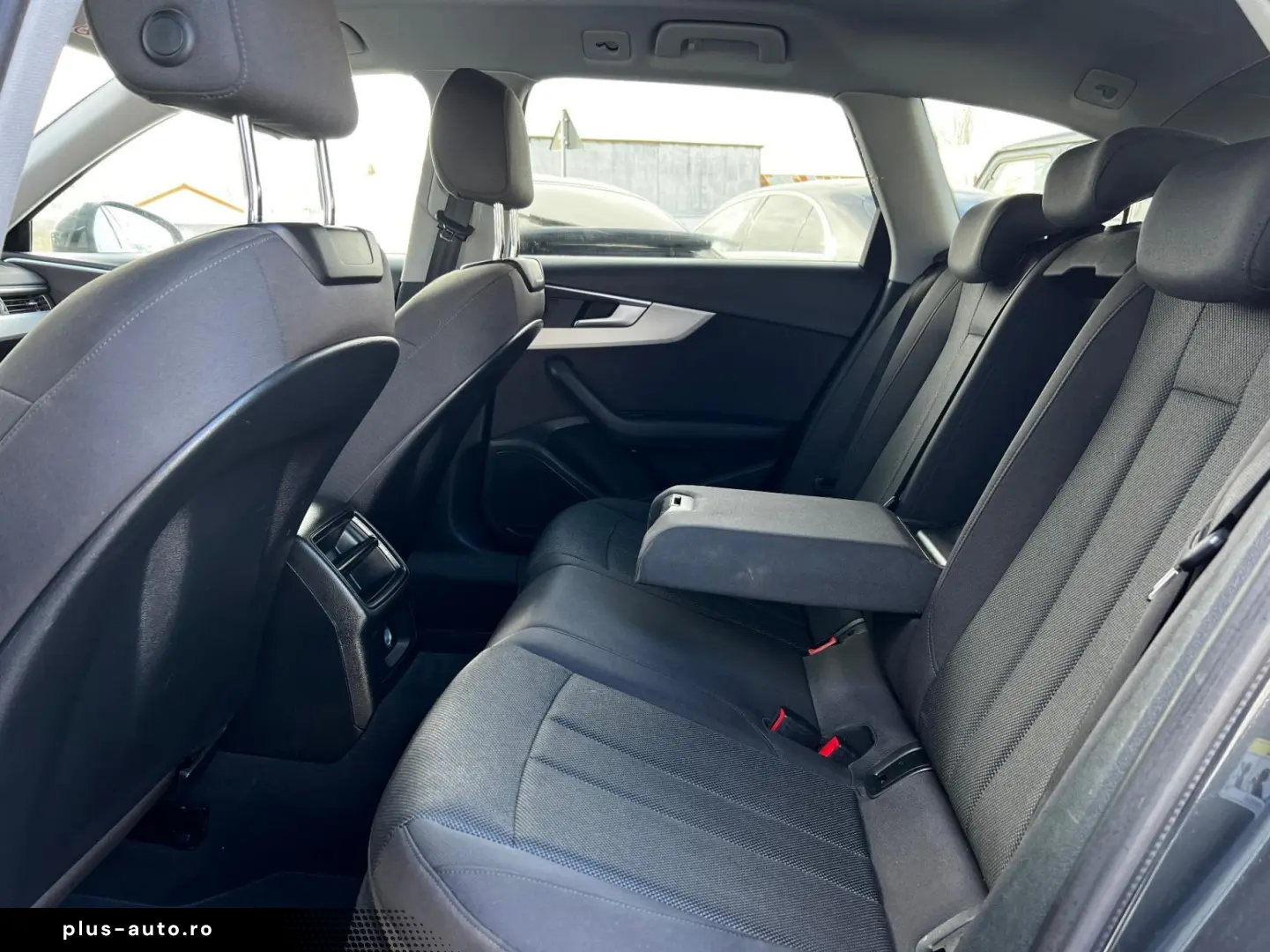 Audi A4-Allroad Gen-B9-2016