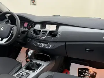 Renault Laguna 1.5 dCi 110CP 2011 11 Euro 5