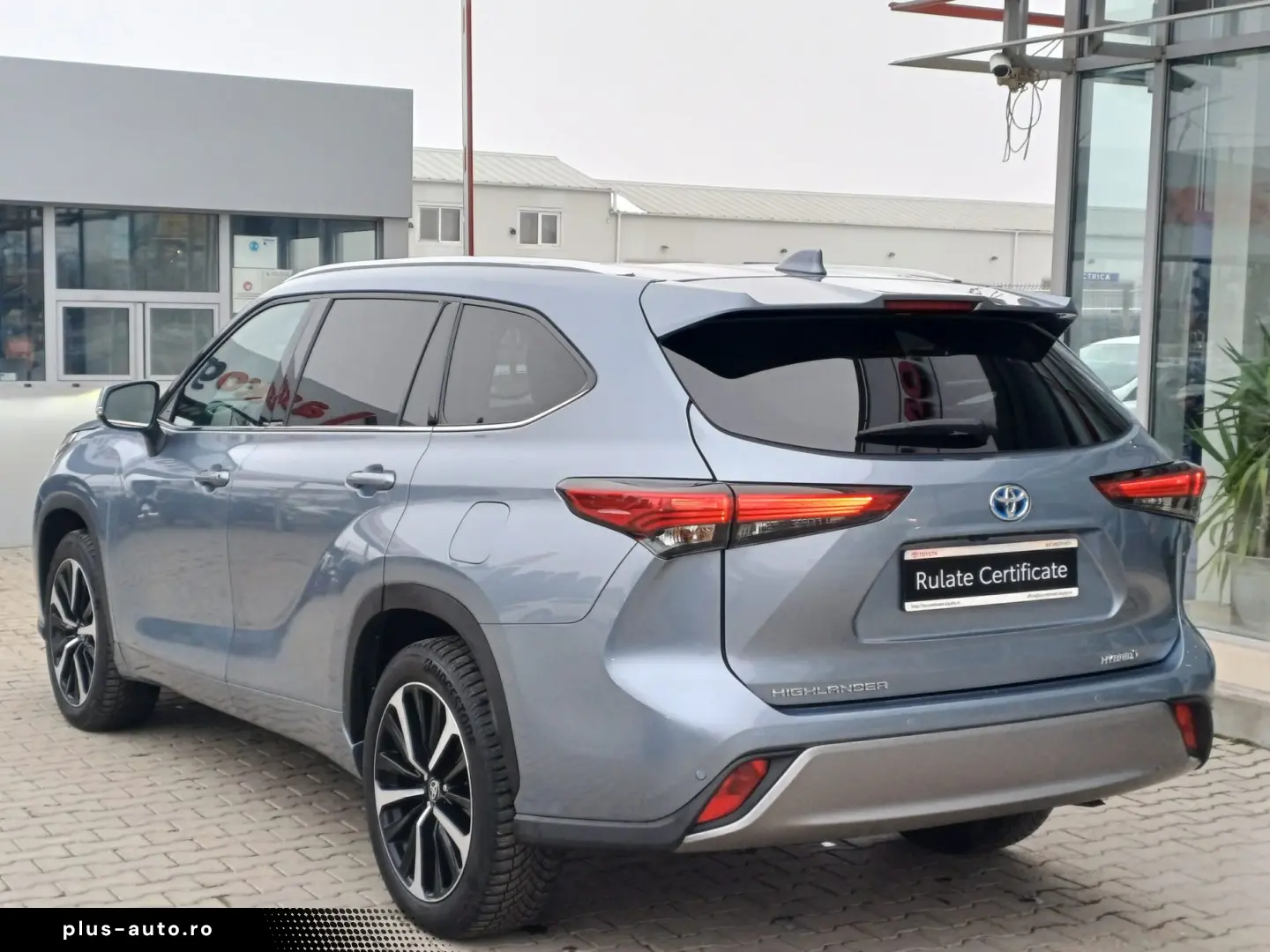 Toyota HIGHLANDER 7 locuri  2.5 Hybrid 248 CP Luxury 4x4