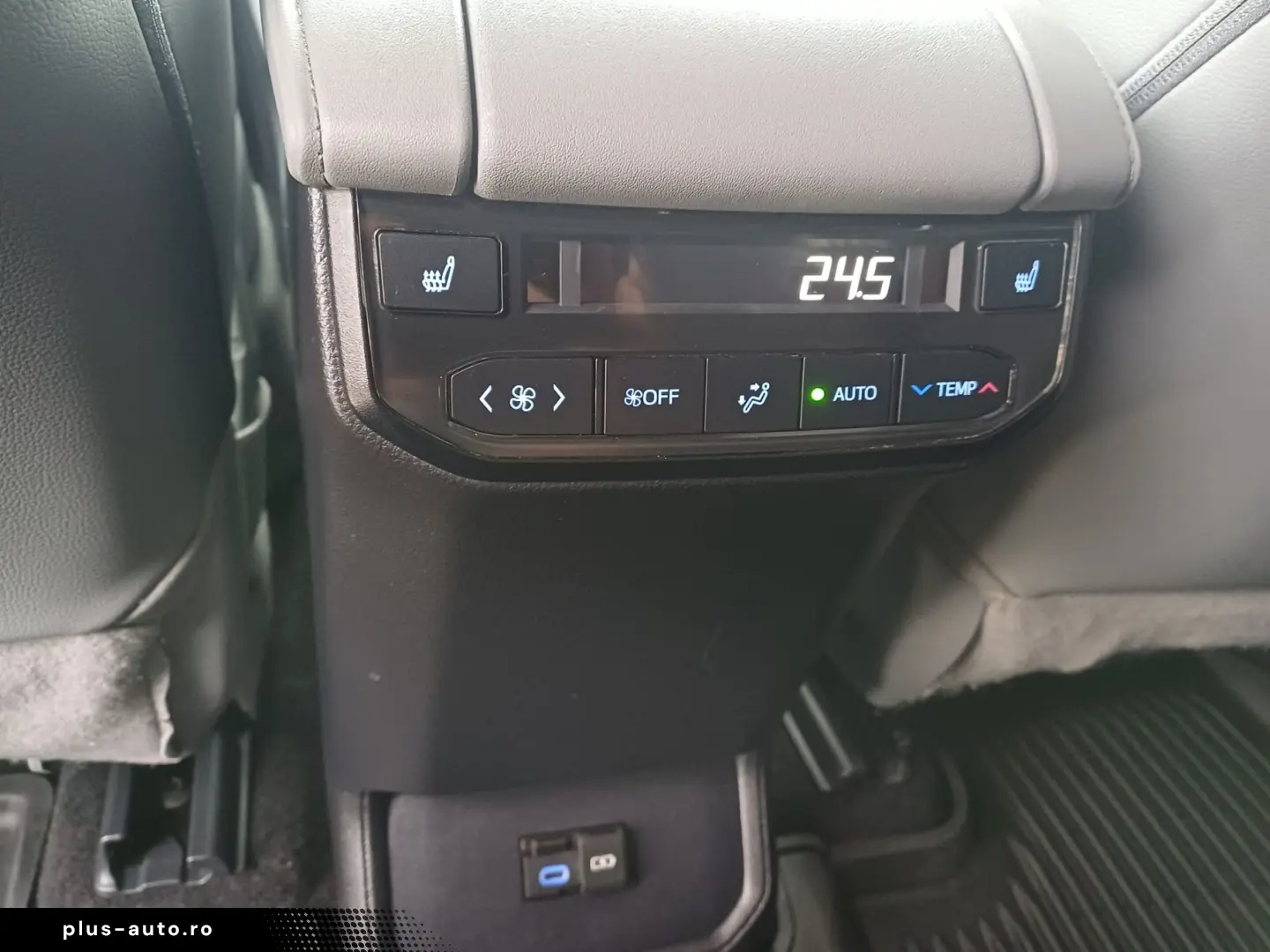 Toyota HIGHLANDER 7 locuri  2.5 Hybrid 248 CP Luxury 4x4