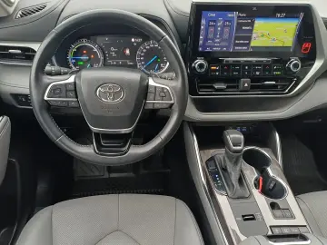 Toyota HIGHLANDER 7 locuri  2.5 Hybrid 248 CP Luxury 4x4