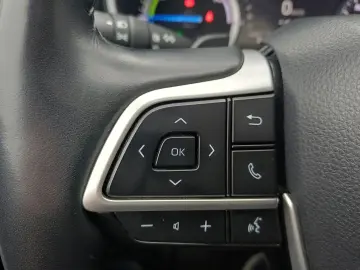 Toyota HIGHLANDER 7 locuri  2.5 Hybrid 248 CP Luxury 4x4