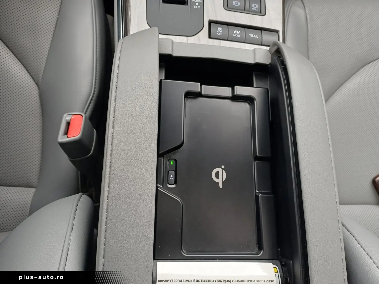 Toyota HIGHLANDER 7 locuri  2.5 Hybrid 248 CP Luxury 4x4