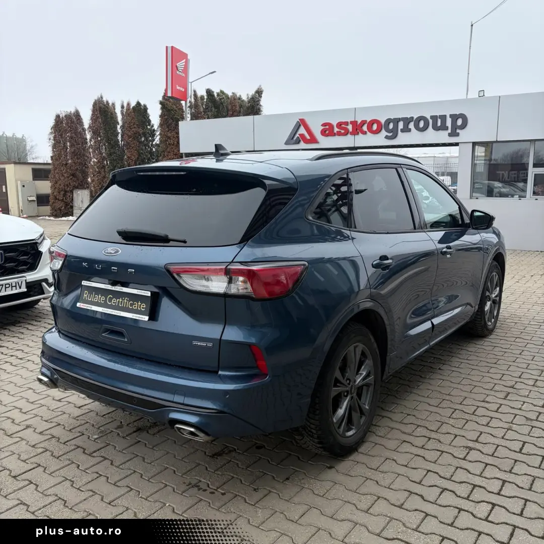Ford Kuga 2.5 Duratec HEV 190HP ST-LINE CVT 4WD