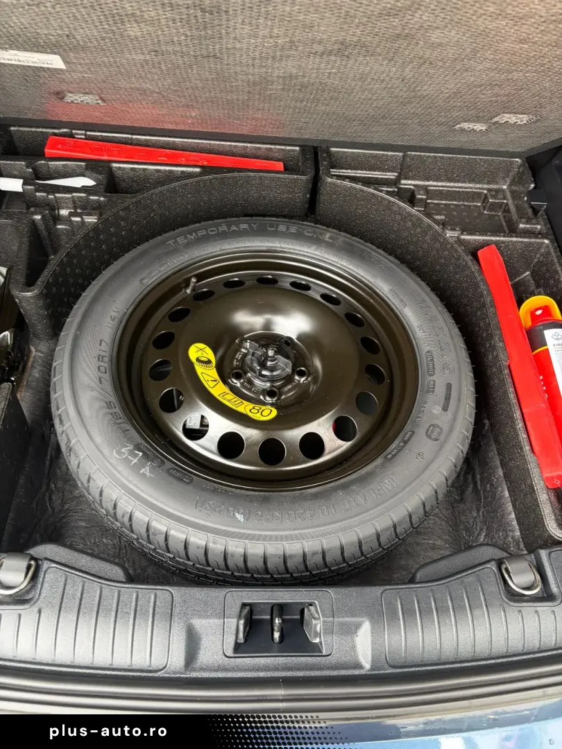 Ford Kuga 2.5 Duratec HEV 190HP ST-LINE CVT 4WD