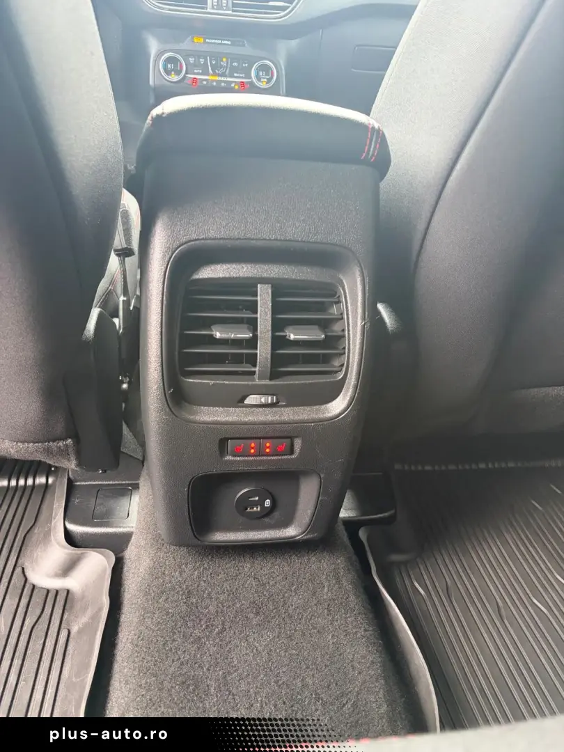 Ford Kuga 2.5 Duratec HEV 190HP ST-LINE CVT 4WD