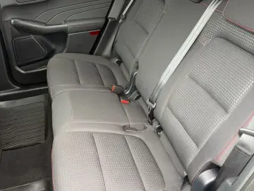 Ford Kuga 2.5 Duratec HEV 190HP ST-LINE CVT 4WD