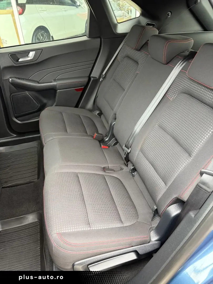 Ford Kuga 2.5 Duratec HEV 190HP ST-LINE CVT 4WD