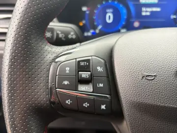 Ford Kuga 2.5 Duratec HEV 190HP ST-LINE CVT 4WD