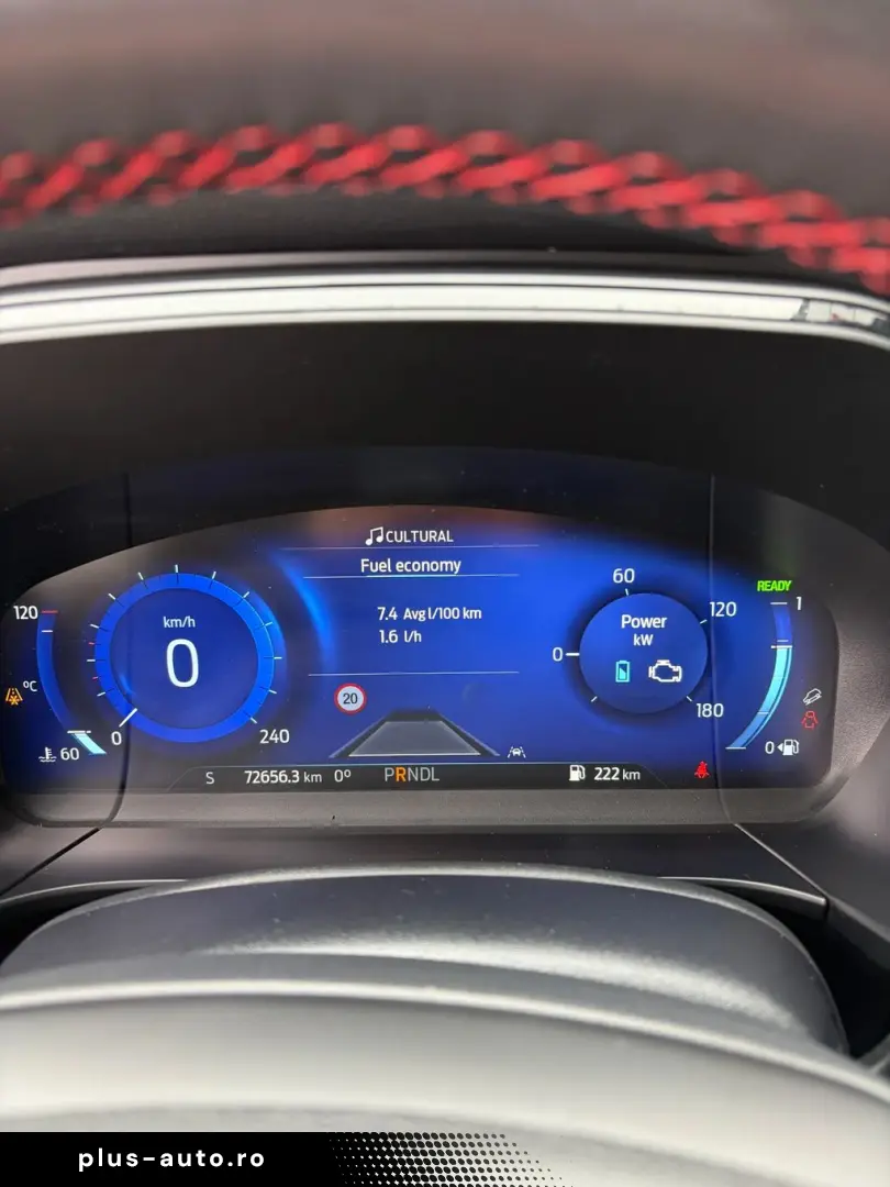 Ford Kuga 2.5 Duratec HEV 190HP ST-LINE CVT 4WD