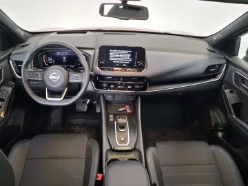 Nissan Qashqai 1.3 DIG-T automat unic proprietar de noua