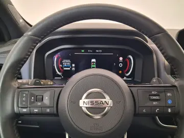 Nissan Qashqai 1.3 DIG-T automat unic proprietar de noua