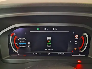 Nissan Qashqai 1.3 DIG-T automat unic proprietar de noua