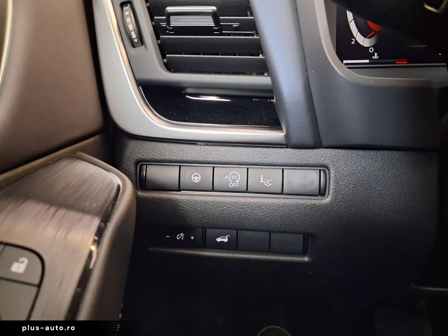 Nissan Qashqai 1.3 DIG-T automat unic proprietar de noua