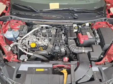 Nissan Qashqai 1.3 DIG-T automat unic proprietar de noua