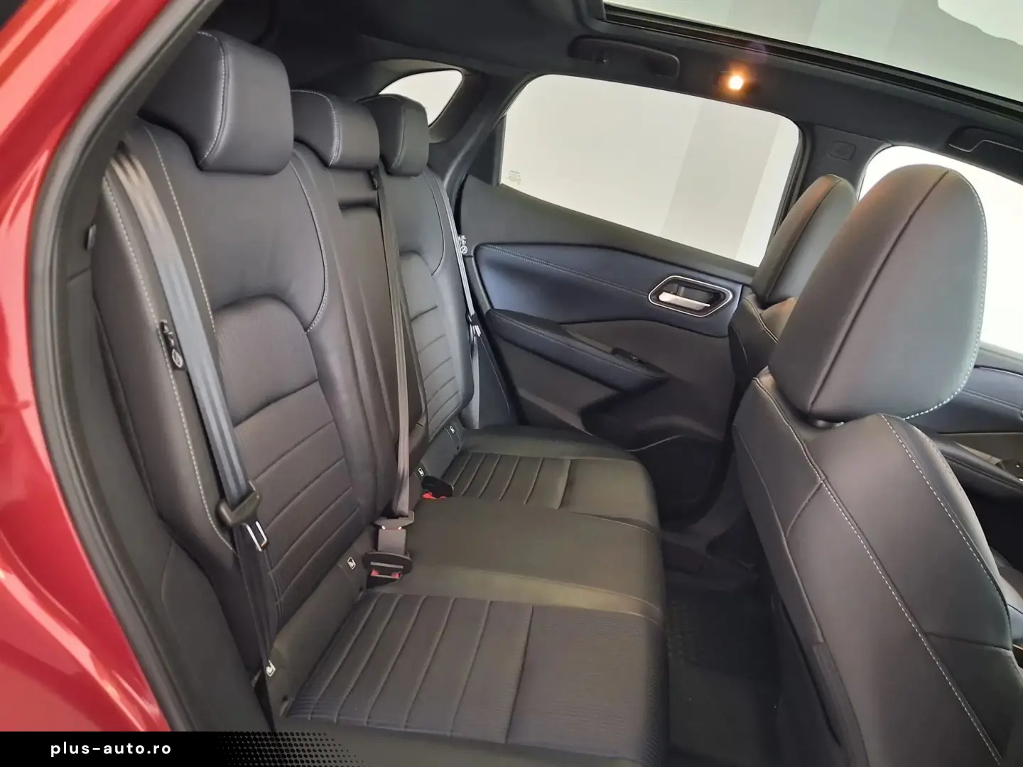 Nissan Qashqai 1.3 DIG-T automat unic proprietar de noua