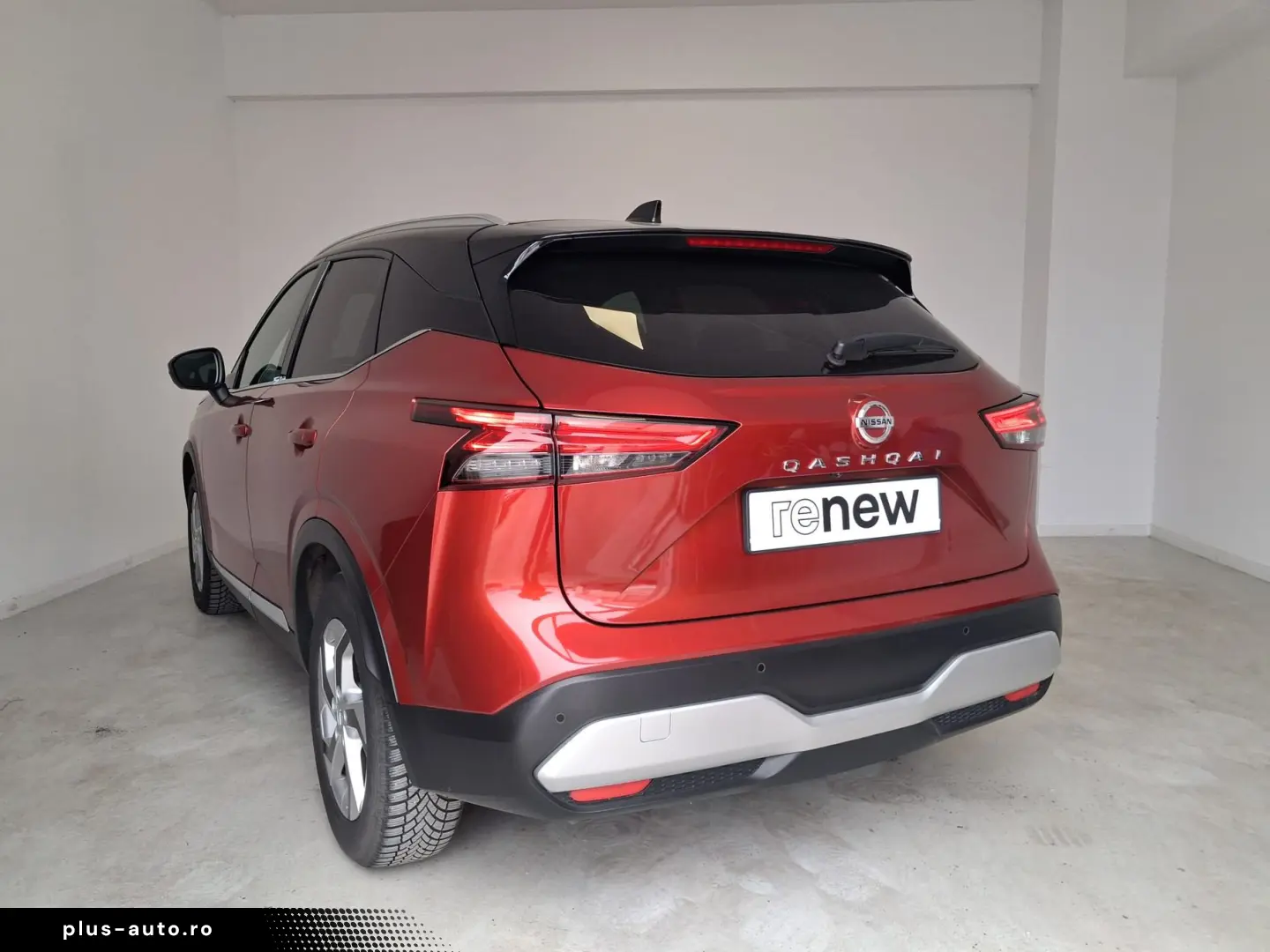 Nissan Qashqai 1.3 DIG-T automat unic proprietar de noua