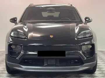 PORSCHE Macan Electric 4