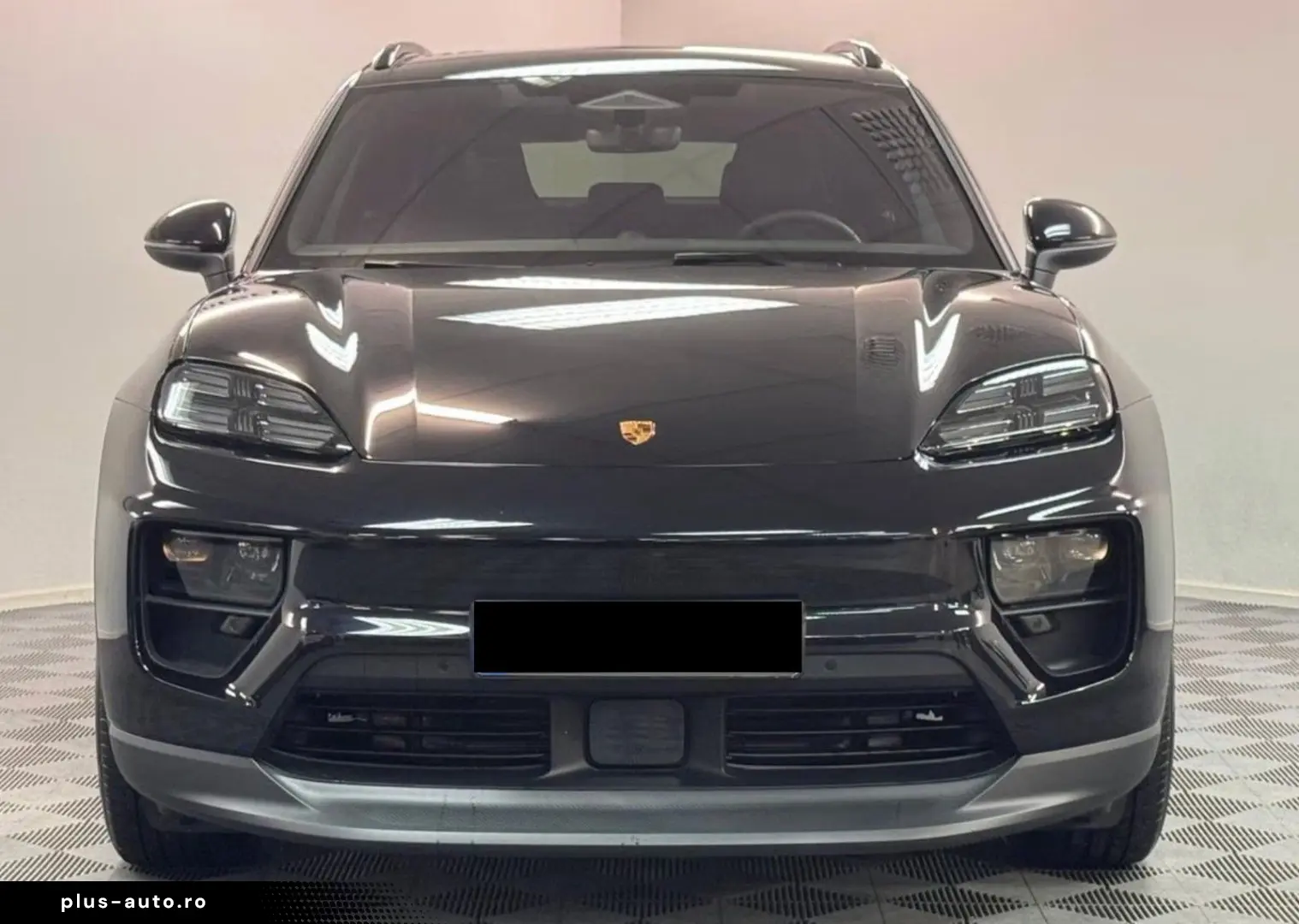 PORSCHE Macan Electric 4