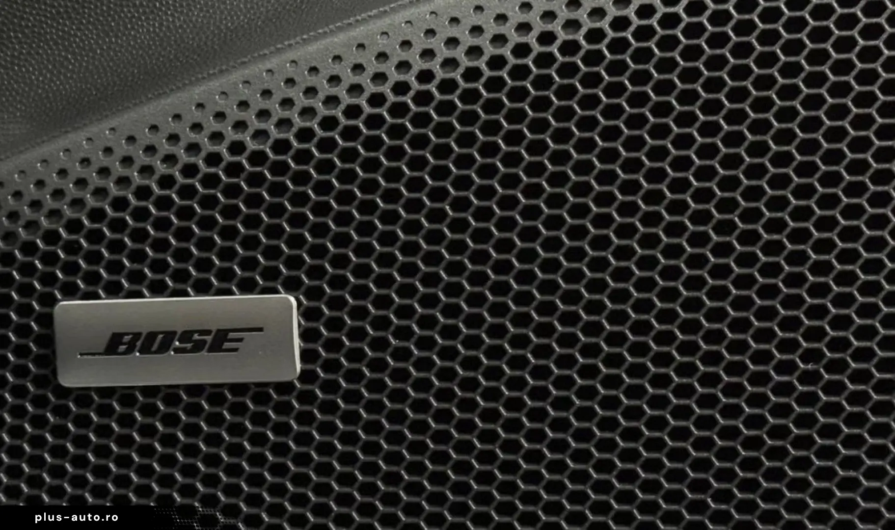 PORSCHE Macan Electric 4