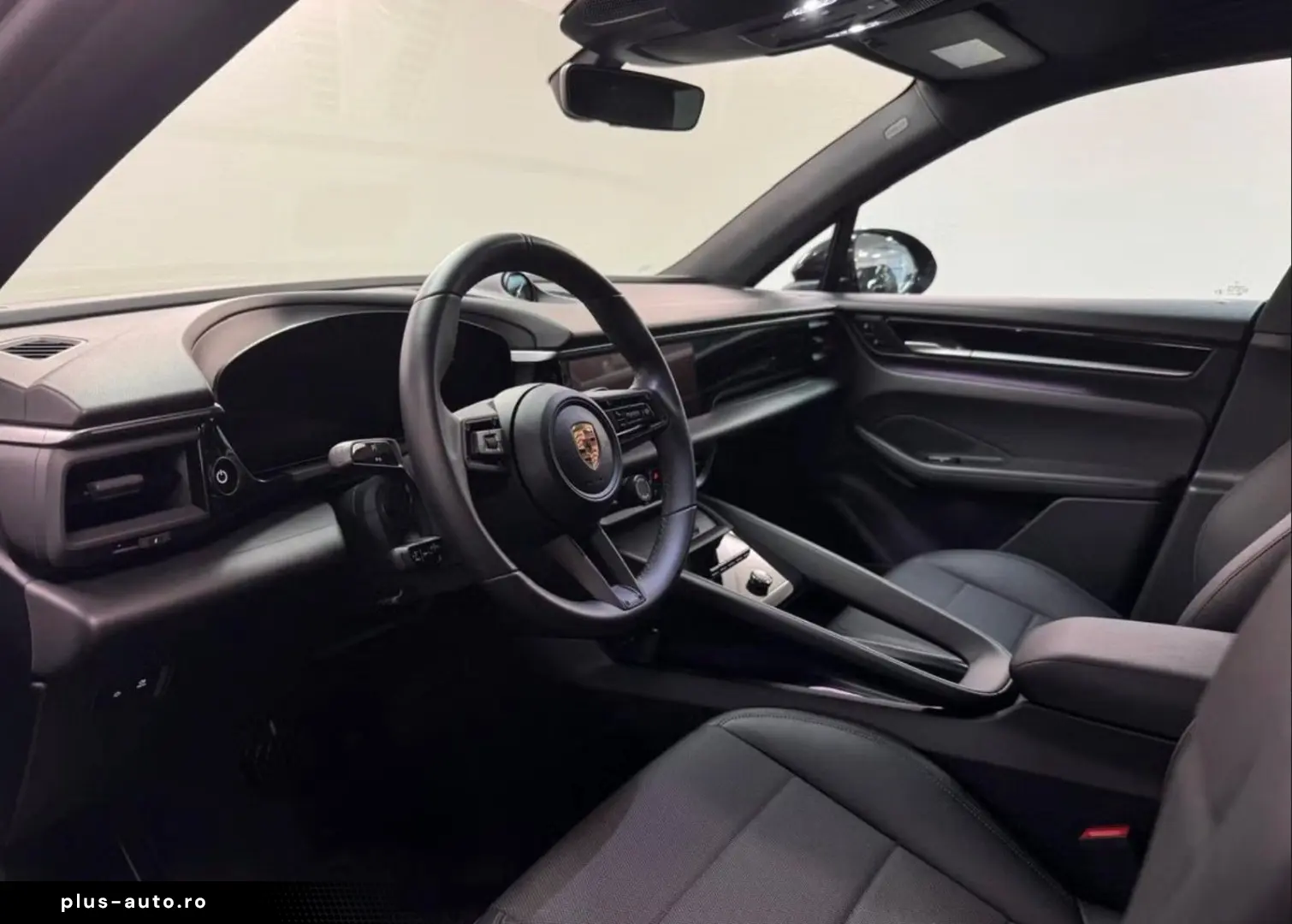 PORSCHE Macan Electric 4