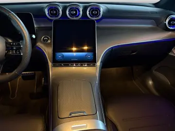 MERCEDES-BENZ GLC 200 4M AMG NIGHT LED BURM KAM PTS SHZ TEMP