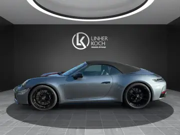 PORSCHE 911 Carrera 4 GTS T-Hybrid Cabriolet
