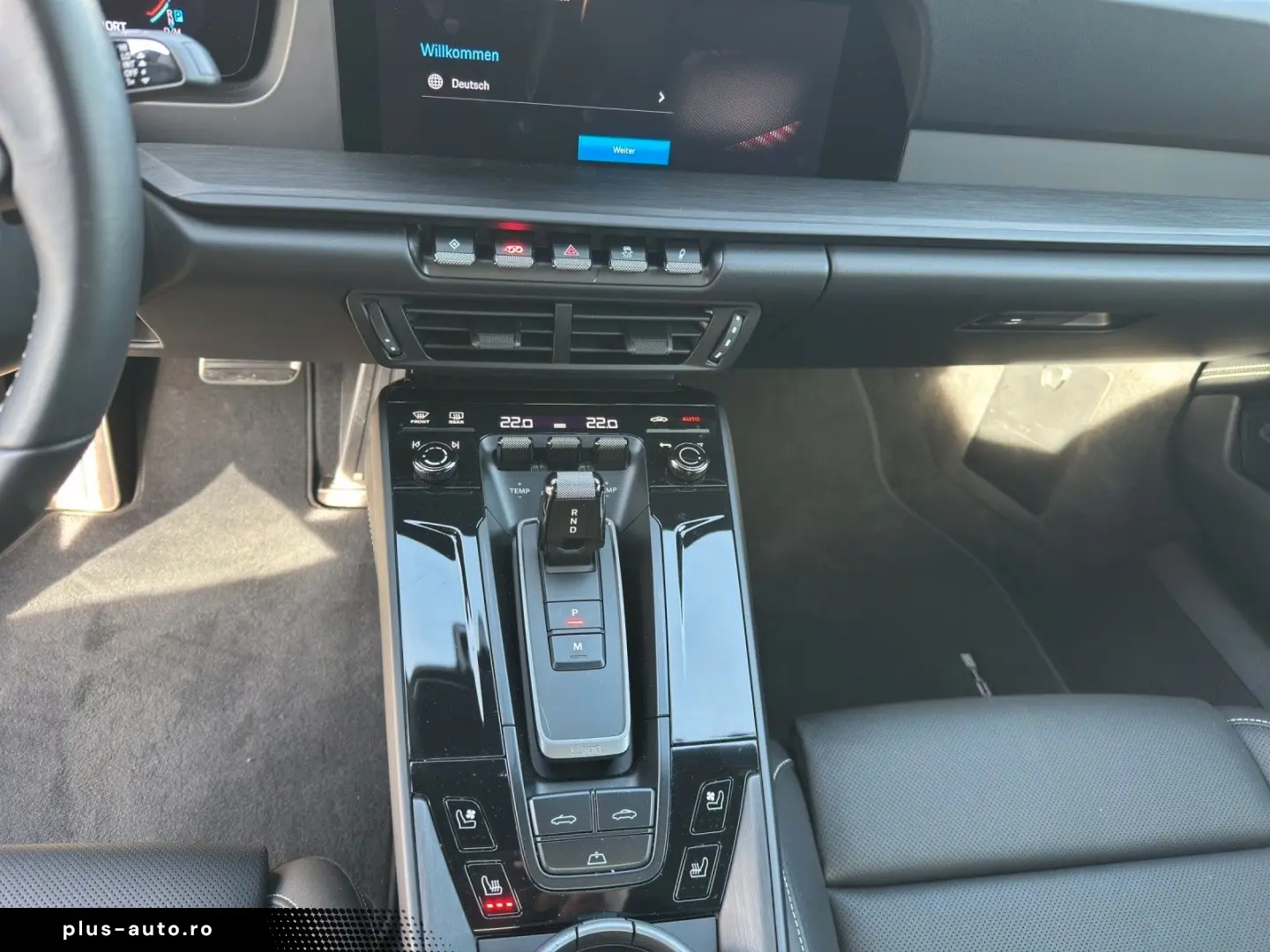 PORSCHE 911 Carrera 4 GTS T-Hybrid Cabriolet