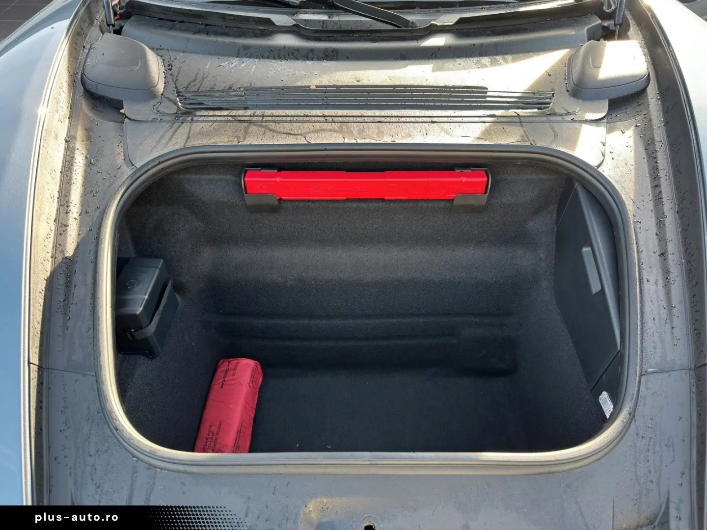 PORSCHE 911 Carrera 4 GTS T-Hybrid Cabriolet