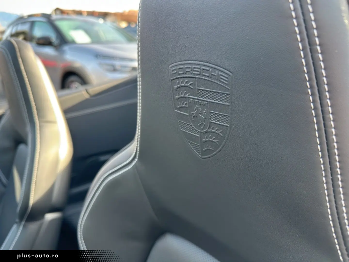 PORSCHE 911 Carrera 4 GTS T-Hybrid Cabriolet