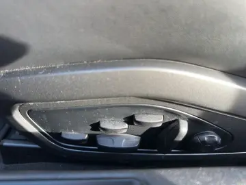 PORSCHE 911 Carrera 4 GTS T-Hybrid Cabriolet