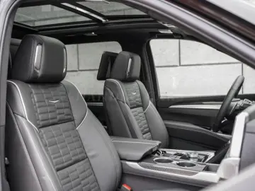 NEW 2026 Cadillac Escalade V-Series SUPERCHARG V8 681 HP