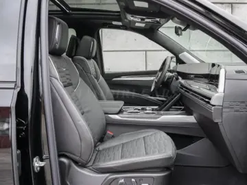 NEW 2026 Cadillac Escalade V-Series SUPERCHARG V8 681 HP