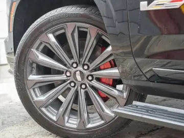 NEW 2026 Cadillac Escalade V-Series SUPERCHARG V8 681 HP