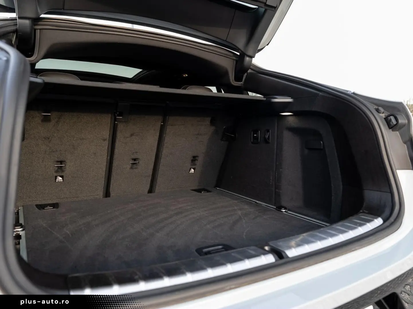 BMW X4 xDrive20d M-Sport AHK PANO ACC Laser HuD KoZg