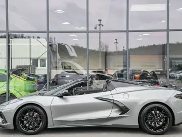CORVETTE C8 Stingray 6.2 V8 Cabrio 3LT  Competition Sitze