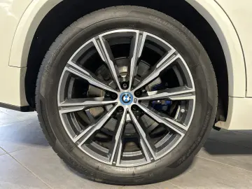 BMW X5 xDrive45e M-Sport NAV LASER AHK 360  HUD H&K