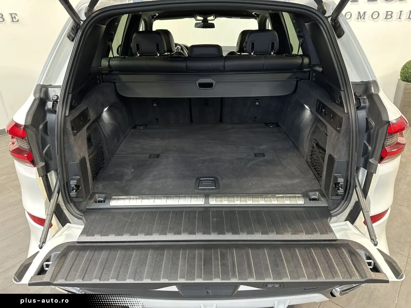 BMW X5 xDrive45e M-Sport NAV LASER AHK 360  HUD H&K