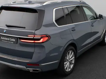 BMW X7 xDrive40d Panorama 360 HUD H K Massage SoftClose