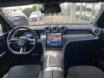 MERCEDES-BENZ GLC 200 4M AMG  LED NIGHT MEMORY