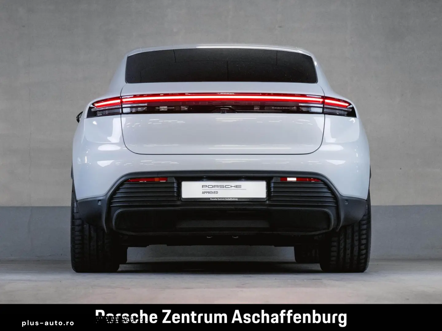 PORSCHE Macan 4S Electric Sport Chrono BOSE Offroad