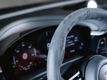 PORSCHE Macan 4S Electric Sport Chrono BOSE Offroad